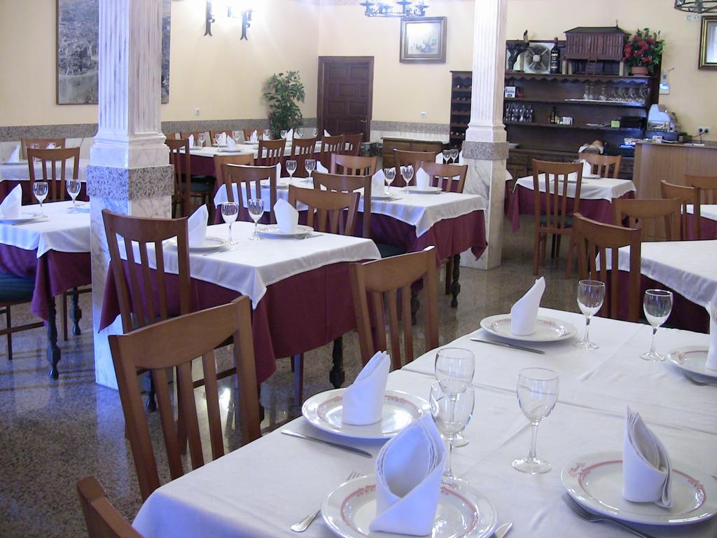 Ocaña Apartahotel Los Hermanos מראה חיצוני תמונה